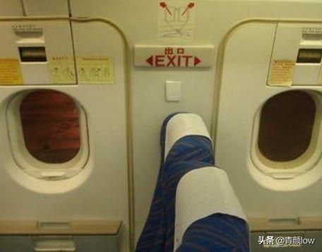 飞机选座哪个位置好，坐飞机时应选择靠窗的位置，还是靠走廊的位置各有什么好处