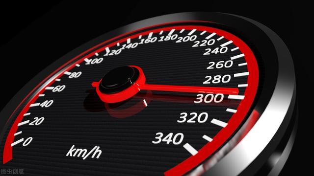 儀表盤上的速度是100公裡/小時，你知道真實的車速是多少嗎？