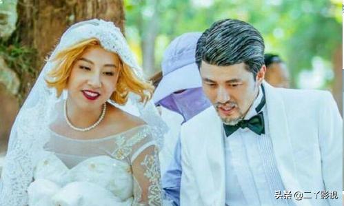 李茶的姑妈票房:《李茶的姑妈》放在现实，金钱是如何贱卖人心的？