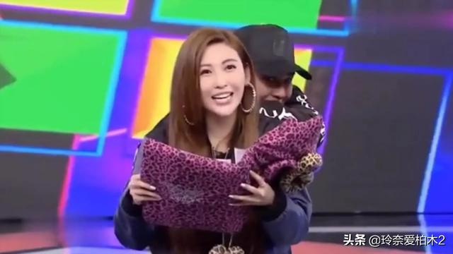 蝴蝶姐姐是谁:你们觉得蝴蝶（简恺乐）爱不爱罗志祥我觉得她应该是爱
