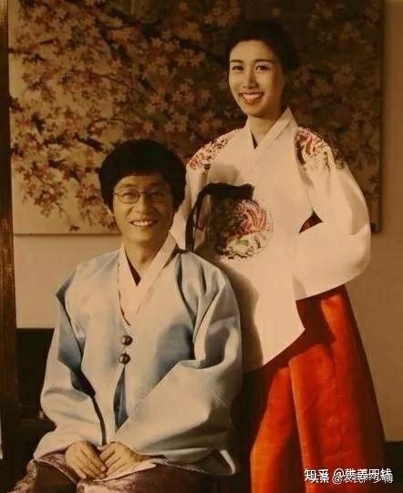 刘在石和罗静恩的爱情故事有人科普一下吗？
