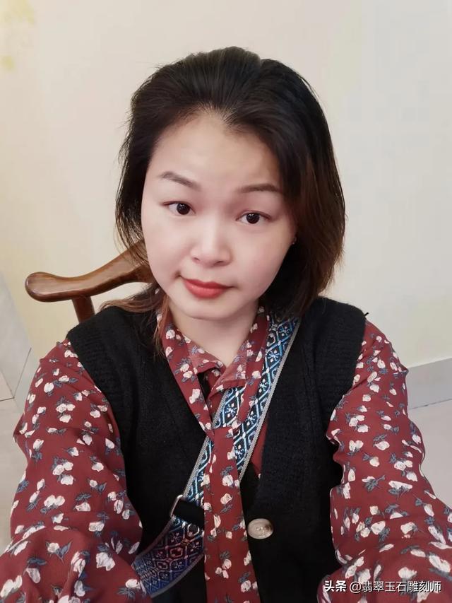 翡翠手镯回收值钱吗,翡翠手镯戴着小了，还卖不出去该怎么办？