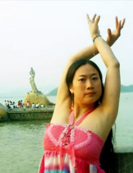 16年前网红第一人“芙蓉姐姐”，当初以丑为美，现在却身家上亿？