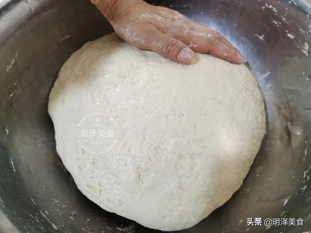 农村里时常会用母鸡孵鸭蛋和鹅蛋，怎样提高其孵化率呢