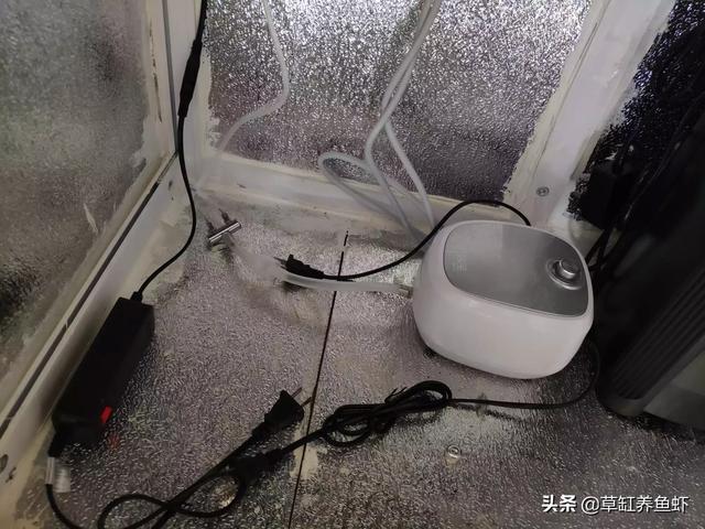 鱼缸氧气泵:如何为家里的鱼缸做一个氧气泵？