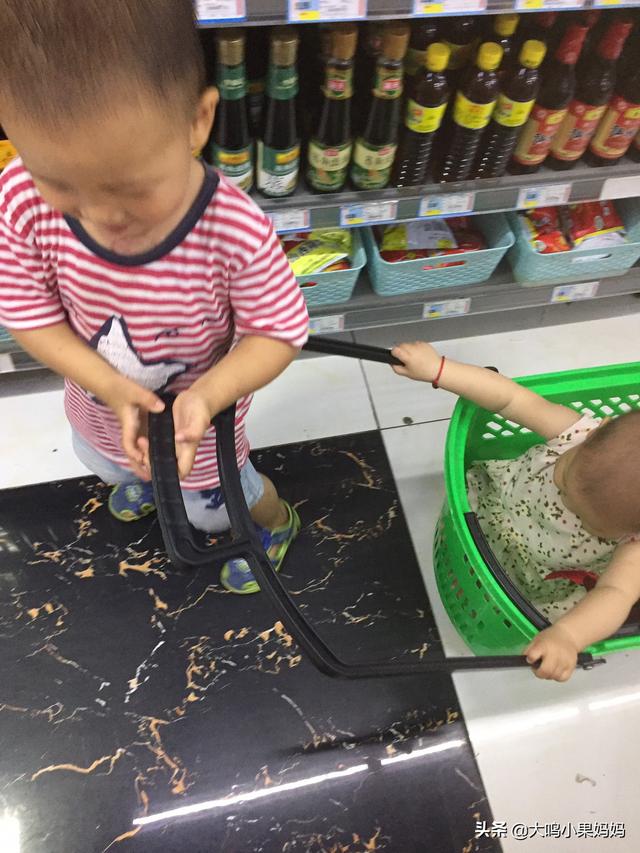 咨询下,宝宝手推车哪个牌子的性价比高？