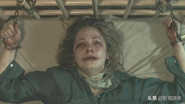 一个玩偶引发的灵异事件:盘点一下有哪些恐怖又血腥的电影，比如致命弯道、电锯惊魂一类？