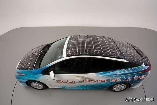 电动汽车充电系统，太阳能光伏板转换成220伏后，能不能给电动汽车充电？
