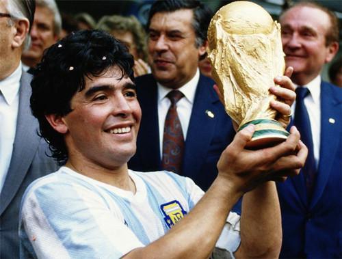为什么有人说1986年世界杯是马拉多纳一个人的世界杯？插图18