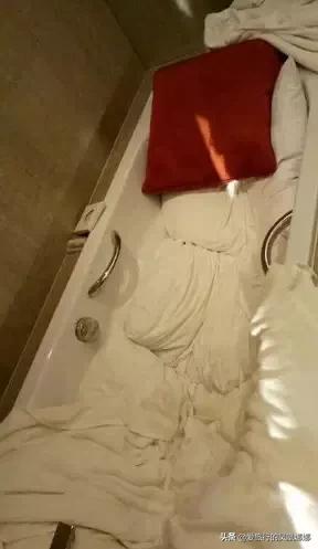 李思思一家四口照片:都来晒晒自己以前的照片，看谁找出来的多
