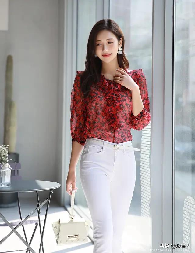 销售<a href=https://maguai.com/list/256-0-0.html target=_blank class=infotextkey><a href=https://maguai.com/list/256-0-0.html target=_blank class=infotextkey>朋友圈</a></a>配图:<a href=https://maguai.com/list/256-0-0.html target=_blank class=infotextkey><a href=https://maguai.com/list/256-0-0.html target=_blank class=infotextkey>朋友圈</a></a>为什么一夜之间都是卖头盔的？