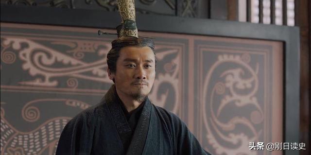 长信侯:大秦赋里渭阳君嬴傒和长信侯嫪毐谁的官大？