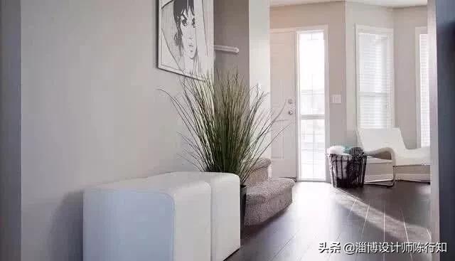 卧室是灰色木板 墙面配米白色好看吗 设计师陈行知的回答 头条问答