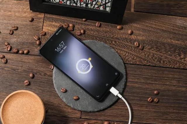 用的手机续航不好,想换个闪充快续航好的手机有没有推荐？