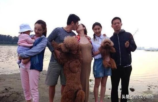 犬姊妹:狗狗为什么喜欢帖人很近？