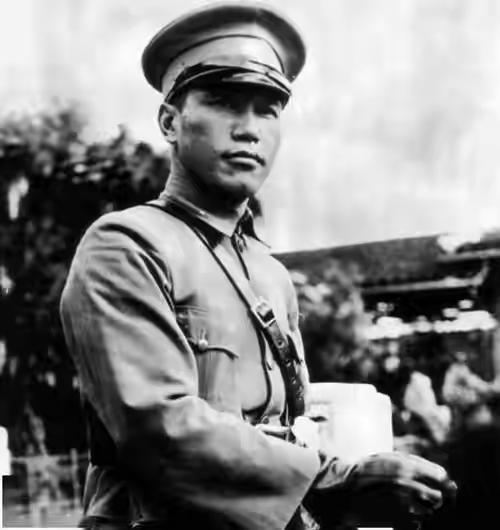 杨杰将军:你知道哪些落差极大的人？