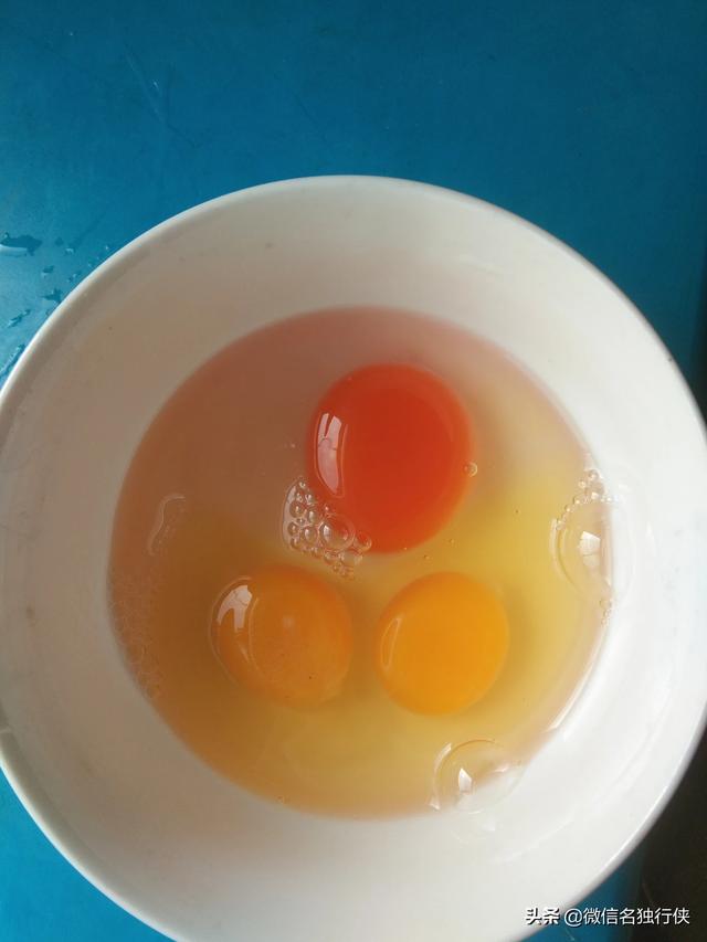 脑脊髓炎:脑脊髓炎怎么治疗 小鸡头只会且一直扭朝一个方向，什么病？