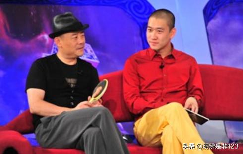 李咏周立波:你觉得周立波算是娱乐圈的人吗？