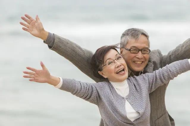 老年人再婚,不领结婚证,搭伙过日子,是对还是不对呢？