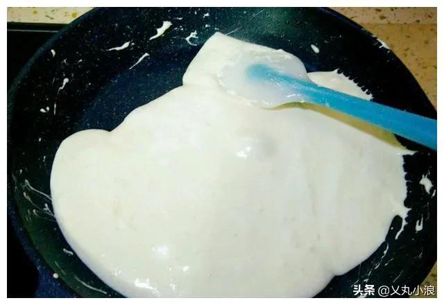 风靡<a href=https://maguai.com/list/256-0-0.html target=_blank class=infotextkey>朋友圈</a>的网红雪花酥:现在的网红食品又冒出哪些了？感觉都赶不上潮流了？