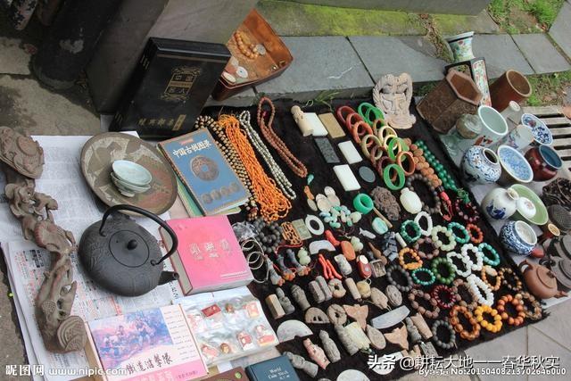 玉石的图片,戴了三年的玉，辛苦品鉴一下价值是多少？