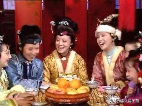 红楼梦有哪些情节体现了“世事洞明皆学问,人情练达即文章”？
