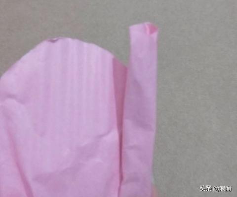 100种皱纹纸折花简单,怎么做简单又漂亮的纸花？