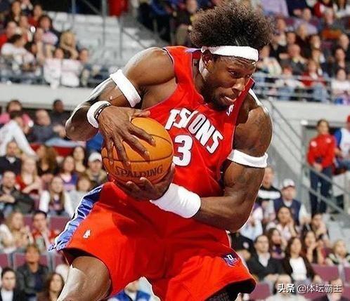 怀特塞德为什么叫白边:NBA中有没有哪位球员底薪加盟球队并且担任首发？
