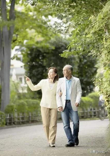 老伴走了,再找老伴是男人多还是女人多？有不找老伴一个人过的吗？