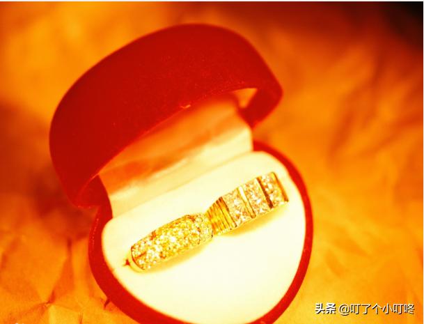 宝石种类有哪些,石头怎么分类？下图属于什么类型？