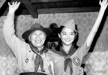 电影《八佰》中的人物最后结局怎样？