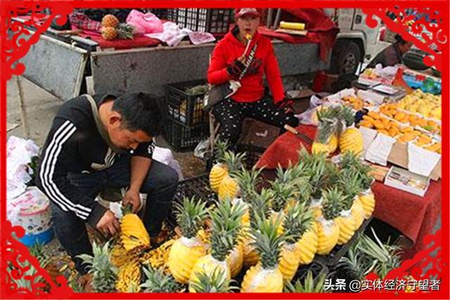 华裔”穷人”移民创业 从跳蚤市场摆摊到年入5亿 Costco都抢他的产品，为什么大部分小商贩一年只能挣二三十万