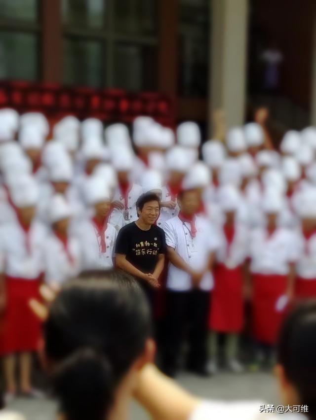 下面三个实力派演员与导演,你最喜欢哪一个？哪个是你心中偶像呢？