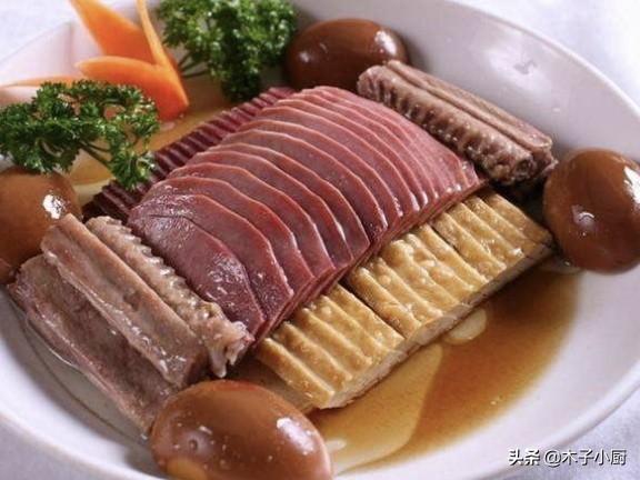红鬣蜥图片:制作卤水时为什么要加蛤蚧？有哪些作用？