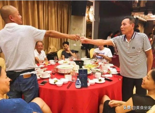 头条问答 - 酒桌上一个山东人一个东北人一个内蒙人,一个陕西人,谁先