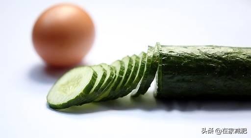吃黄瓜水煮蛋能减肥吗，每天中午只吃清水煮黄瓜可以减肥吗