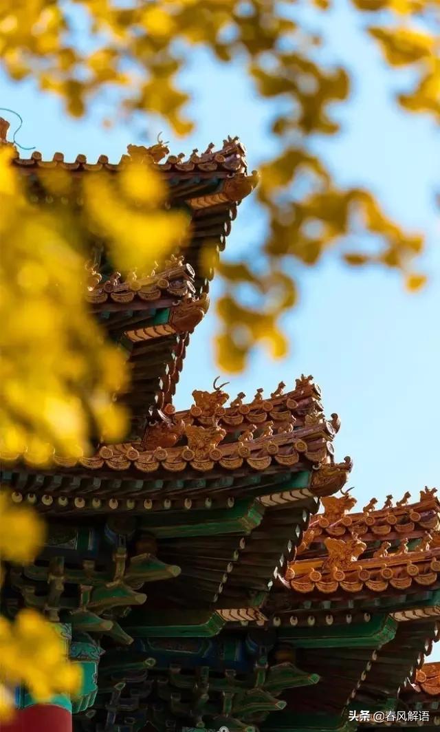 明成祖迁都北京的原因和建设情况如何？由谁设计的？