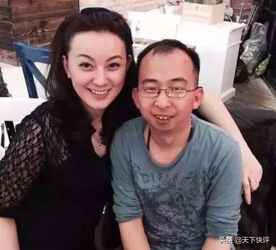 离婚发的朋友圈:离婚后女人找了个又老又丑的男人,还发朋友圈是什么