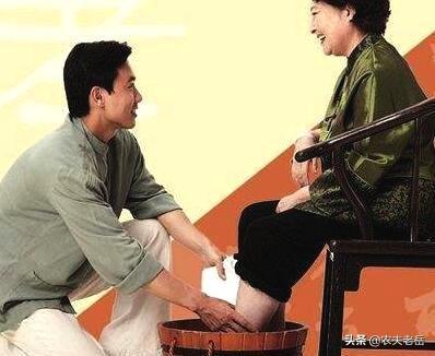 每天热水泡脚真的对身体有好处吗？