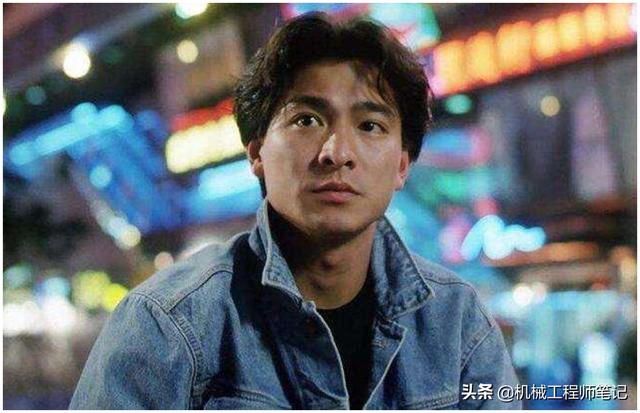 侯佩岑老公黄伯俊:刘德华和周杰伦为什么不开微博？