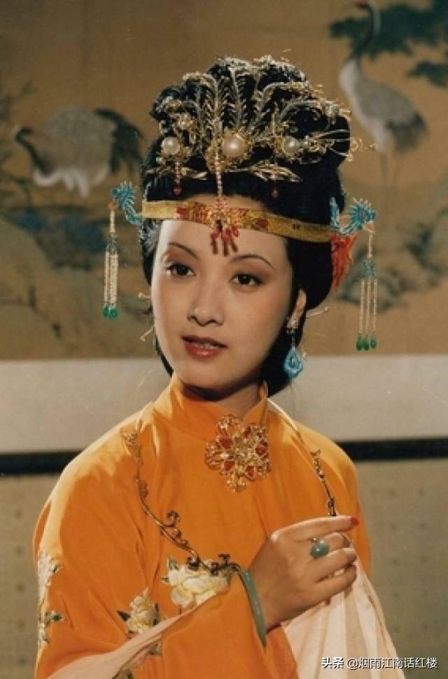 红楼梦李纨_尤二姐见贾母