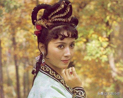 薛宝钗扮演者:如何评价在老版《红楼梦》中，贾环、薛宝琴、李纨的扮演者