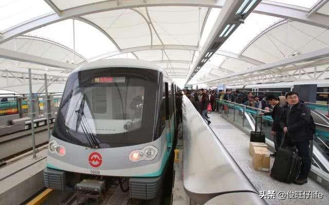 北京地铁拉鬼，北京城市地铁人山人海，这样真的安全吗