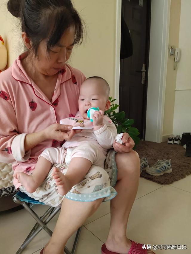 挤奶喂狗在线手机观看:如何判断母乳营养够不够，怎么提高母乳质量？