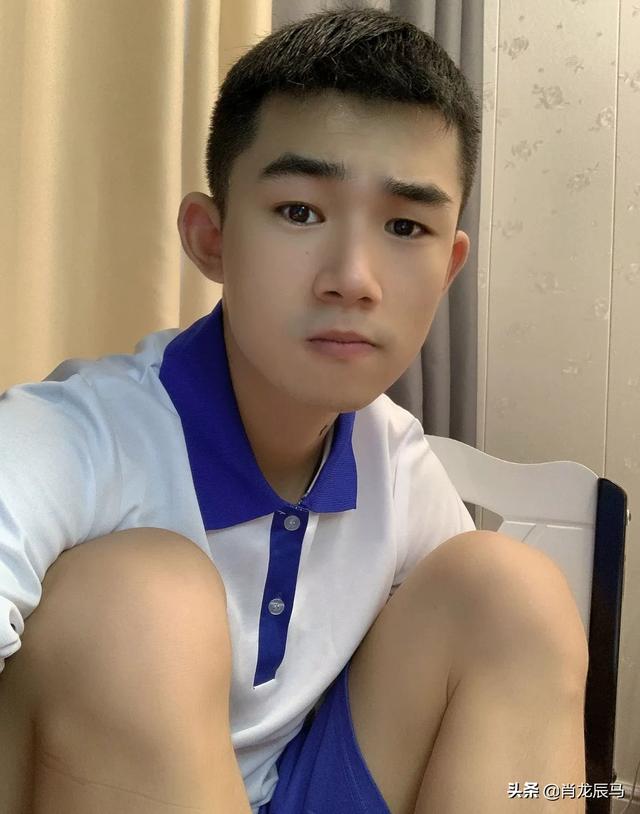 男大一新生选舍友时发现是gay怎么办