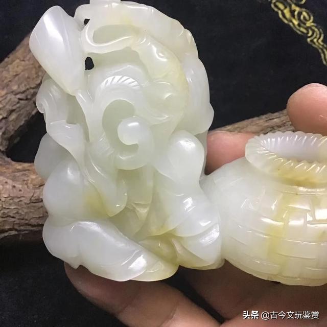 玉佩:手上有十几件明清时期的玉器，想出手几件，怎样出手？