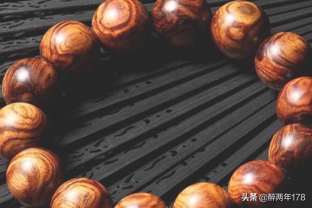 越南黄花梨手串怎么盘,黄花梨手串如何盘玩和保养？