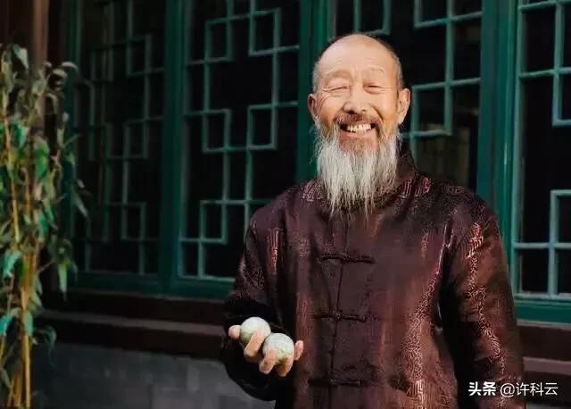 农民工没有退休金，他们老了之后怎么办？