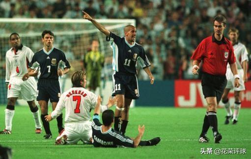 贝克汉姆和维多利亚当年是如何走在一起的？为什么很多球迷认为贝嫂毁了小贝的生涯？插图3