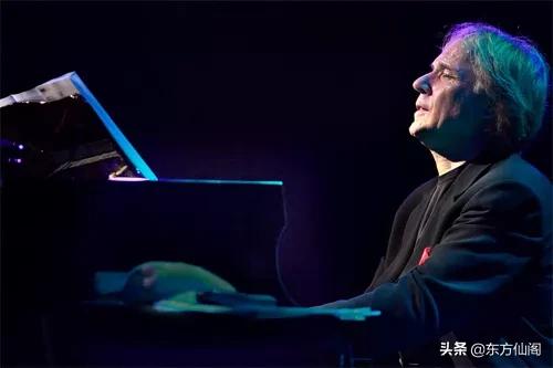 世界最著名的钢琴家:郎朗是不是中国水平最高的钢琴家你怎么看